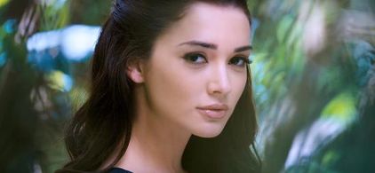 Amy Jackson in Gethu (2016)