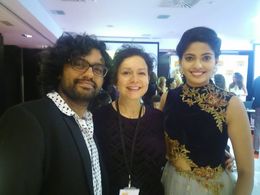 Marisol Carrere with director Vishal Furia and actress Pooja Sawant of the film LAPACHHAPI.