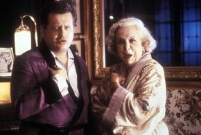 Juan Echanove and María Luisa Ponte in Las chicas de hoy en día (1991)