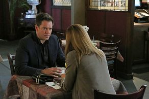 Michael Weatherly and Meg Steedle in NCIS (2003)
