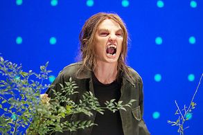 Mary Jon Nelson as Holly Clark in Grimm #107 Let Your Hair Down