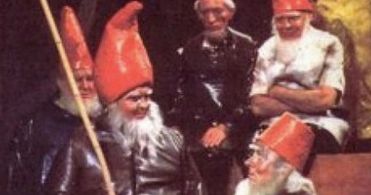 John Clive, Hugh Lloyd, Terry Scott, and Leon Thau in The Gnomes of Dulwich (1969)
