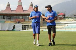 Kapil Dev and Ranveer Singh in '83 (2021)