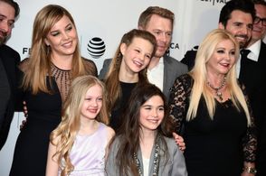 Abbie Cornish, Diego Klattenhoff, Peyton Kennedy, Sarah Abbott, and Lola Flanery at an event for Lavender (2016)