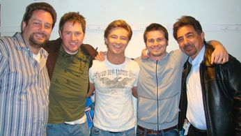 JOAN OF ARCADIA Guys - Dan Ramm, Mark Totty, Michael Welch, Jason Ritter & Joe Mantegna
