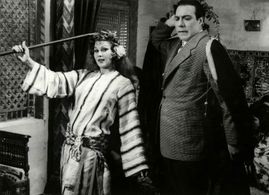 Birlanti Abdulhamid and Farid Shawqi in A Lover's Call (1960)