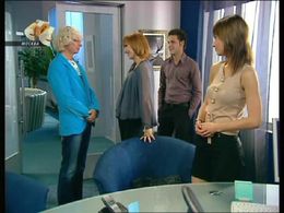 Yuliya Mavrina, Konstantin Kryukov, and Elena Ksenofontova in Dochki-materi (2007)