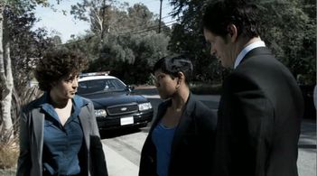 Southland- Regina King, Roxana Brusso,Tom Everett Scott