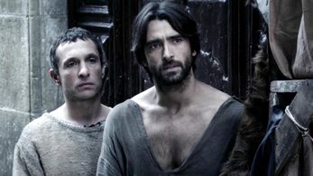 Pablo Derqui and Aitor Luna in Cathedral of the Sea (2018)