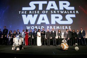Anthony Daniels, Mark Hamill, Richard E. Grant, Ian McDiarmid, Billy Dee Williams, John Williams, Kathleen Kennedy, Keri