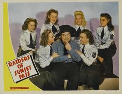Dorothy Andre, Smiley Burnette, Mozelle Cravens, Maxine Doyle, Jennifer Holt, and Nancy Worth in Raiders of Sunset Pass 
