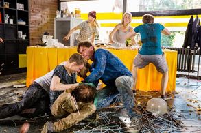 Hendrik Duryn and Sinje Irslinger in Der Lehrer (2009)