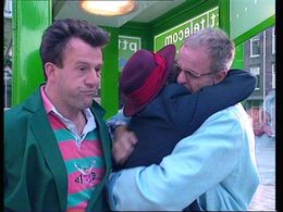 Walter Crommelin, Maarten Wansink, and Olga Zuiderhoek in We zijn weer thuis (1989)