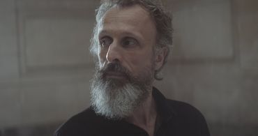 Still of Jan Bijvoet in Night Song written&directed by Kate Voet