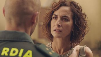 Belén López in Mar de plástico (2015)