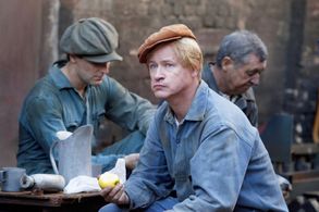 Robert Gustafsson in The 100 Year-Old Man Who Climbed Out the Window and Disappeared (2013)