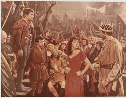 Philippe Clay, Daniel Emilfork, Robert Hirsch, and Gina Lollobrigida in The Hunchback of Notre Dame (1956)