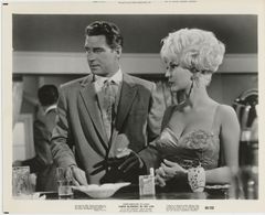 Jock Mahoney and Greta Thyssen in Three Blondes in His Life (1961)
