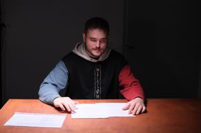 Jack Ruefli in Sorrowing Man (2022)