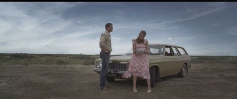 Andy Whitfield and Tabrett Bethell in The Clinic (2010)