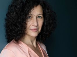 Delia Mayer, Actress, Singer / Unorthodox (2020)