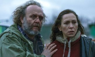 Jaroslav Dusek and Zuzana Stivínová in Pustina (2016)