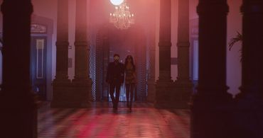 Nataly Umaña and Alejandro Estrada in Decadencia (2015)