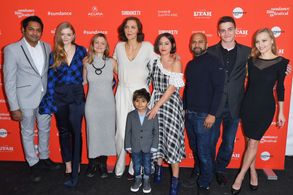Maggie Gyllenhaal, Ajay Naidu, Samrat Chakrabarti, Sara Colangelo, Anna Baryshnikov, Rosa Salazar, Sam Jules, Stefaniya 