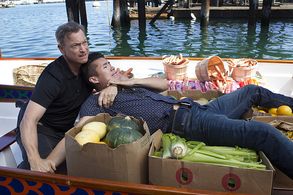 Gary Sinise and Chris Naoki Lee in Criminal Minds: Beyond Borders (2016)