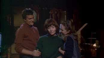 Keir Dullea, Sandy Dennis, and Anne Heywood in The Fox (1967)