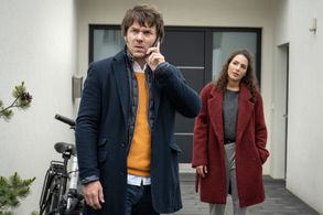 Steffen Schroeder and Amy Mußul in Leipzig Homicide (2001)