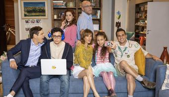 Dvir Benedek, Michael Hanegbi, Shahar Tavoch, Kevin Rubin, Shiran Doron, Danna Semo, and Bar Miniely in Mishpaha Be'Hanp