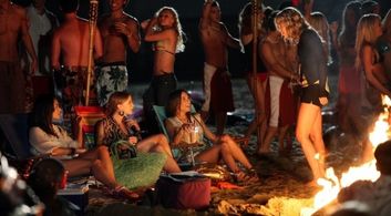 Elisabeth Harnois, Jana Kramer, AnnaLynne McCord, and Janelle Velasquez in 90210 (2008)