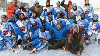 Fredrik Wikingsson and Filip Hammar in Trevligt folk deluxe (2016)