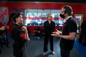 Peyton List and Alicia Hannah-Kim