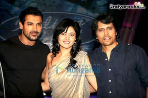 The aashayein team on Indian Idol5