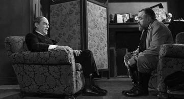 Martin Landau and Vasek Simek in Ed Wood (1994)