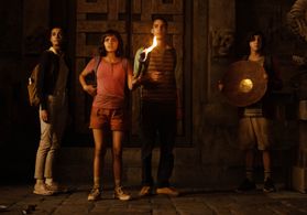 Nicholas Coombe, Isabela Merced, Madeleine Madden, and Jeff Wahlberg in Dora and the Lost City of Gold (2019)