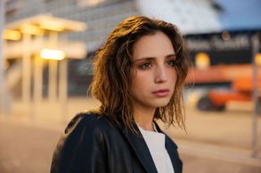 Paula de Magalhães in 4Play (2017)