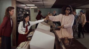 Gene Wilder, Richard Pryor, Kirsten Childs, and Lauren Tom in See No Evil, Hear No Evil (1989)