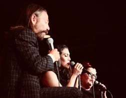 Cortes Alexander and the Swells Girls