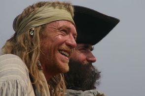 Still of Mark Noble and James Purefoy in Blackbeard