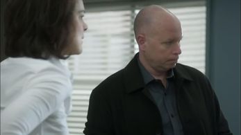 Hélène Bourgeois Leclerc and Patrick Caux in District 31 (2016)