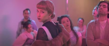 Katherine Powers, Laura Schein, Julia Aks, Clayton Farris, and Amanda Godepski in 7 Rings - Julie Andrews feat. the Von 