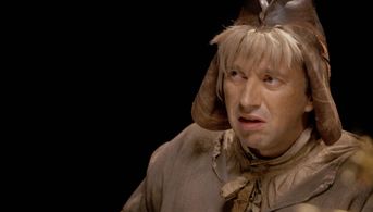 Richard Pyros as Peter in 'The Yearly'