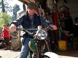 Drew Pritchard in Salvage Hunters (2011)