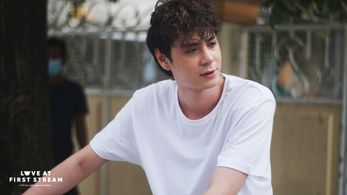 Anthony Jennings in Love at First Stream (2021)