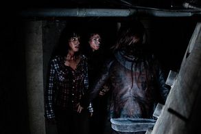 Stephanie Hunt and Alisha Newton in The Hollow (2015)