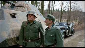 Josef Abrhám and Radek Holub in Halt, or I'll Miss! (1998)