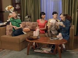 Elizaveta Arzamasova, Mariya Syomkina, Miroslava Karpovich, and Darya Melnikova in Papiny dochki (2007)